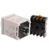 Minuterie relais de retard 24-240V AC/DC 1.2s à 300h, 8 broches et prise