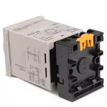 Minuterie relais de retard 24-240V AC/DC 1.2s à 300h, 8 broches et prise